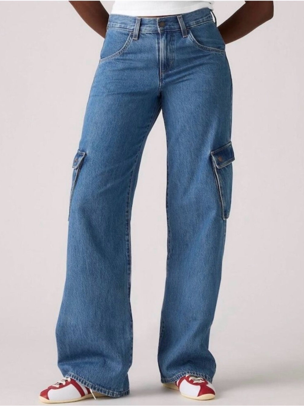 Levi's Superlow Cargo Jeans in denim blue